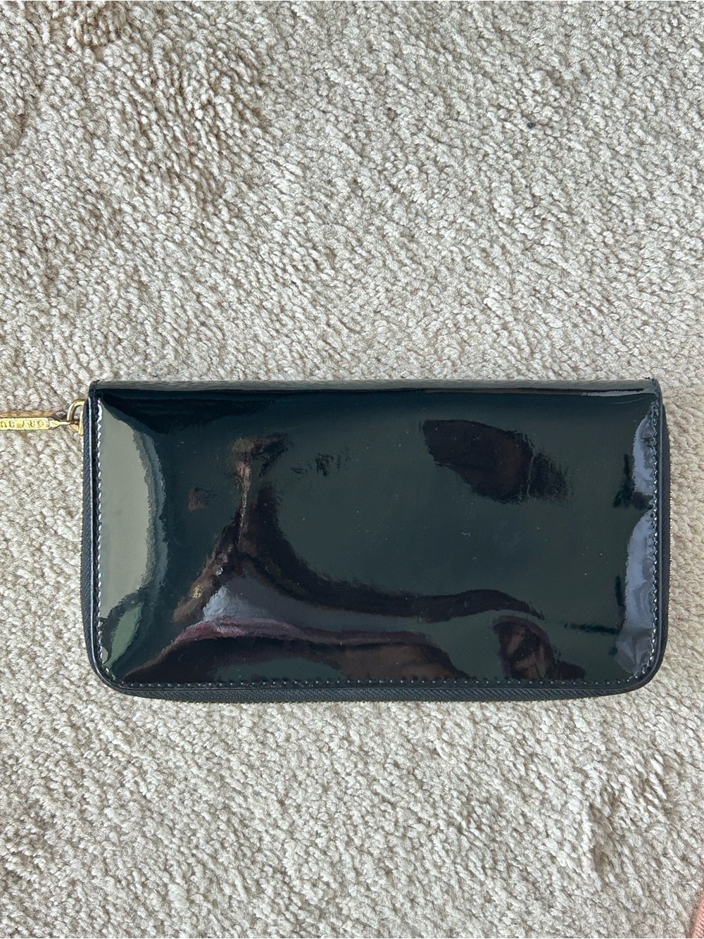 Black Patent Leather Tory Burch wallet 8" x 4" - Picture 2 of 3